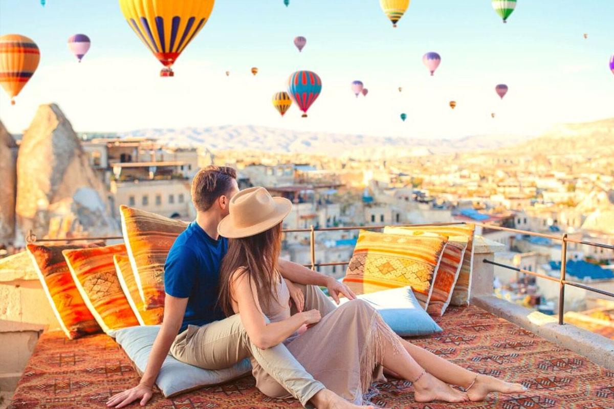 Antalya Çıkışlı 1 Gece Konaklamalı Kapadokya Turu | Vadiler, Yeraltı Şehirleri ve Balon Deneyimi